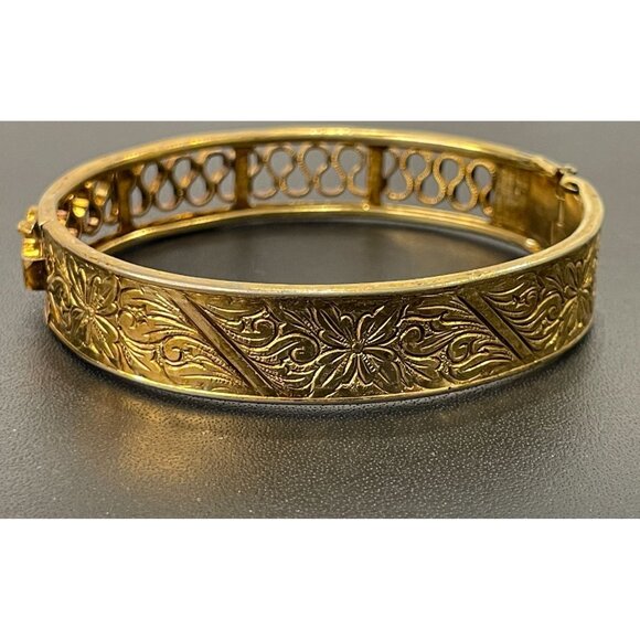 Vintage Gold-Toned Hinged Bangle Bracelet W/ Ornate Floral & Filigree Design - Picture 8 of 9